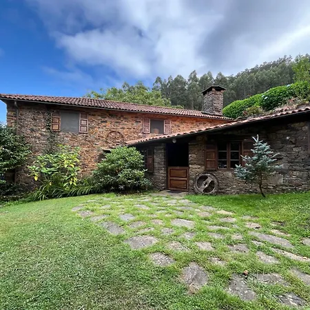 Casa Castro De Fradigas * Valdoviño